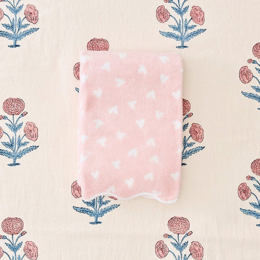Patterned Scallop Bath Towel - Tossed Pink Hearts
