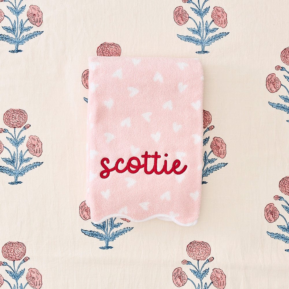 Patterned Scallop Bath Towel - Tossed Pink Hearts