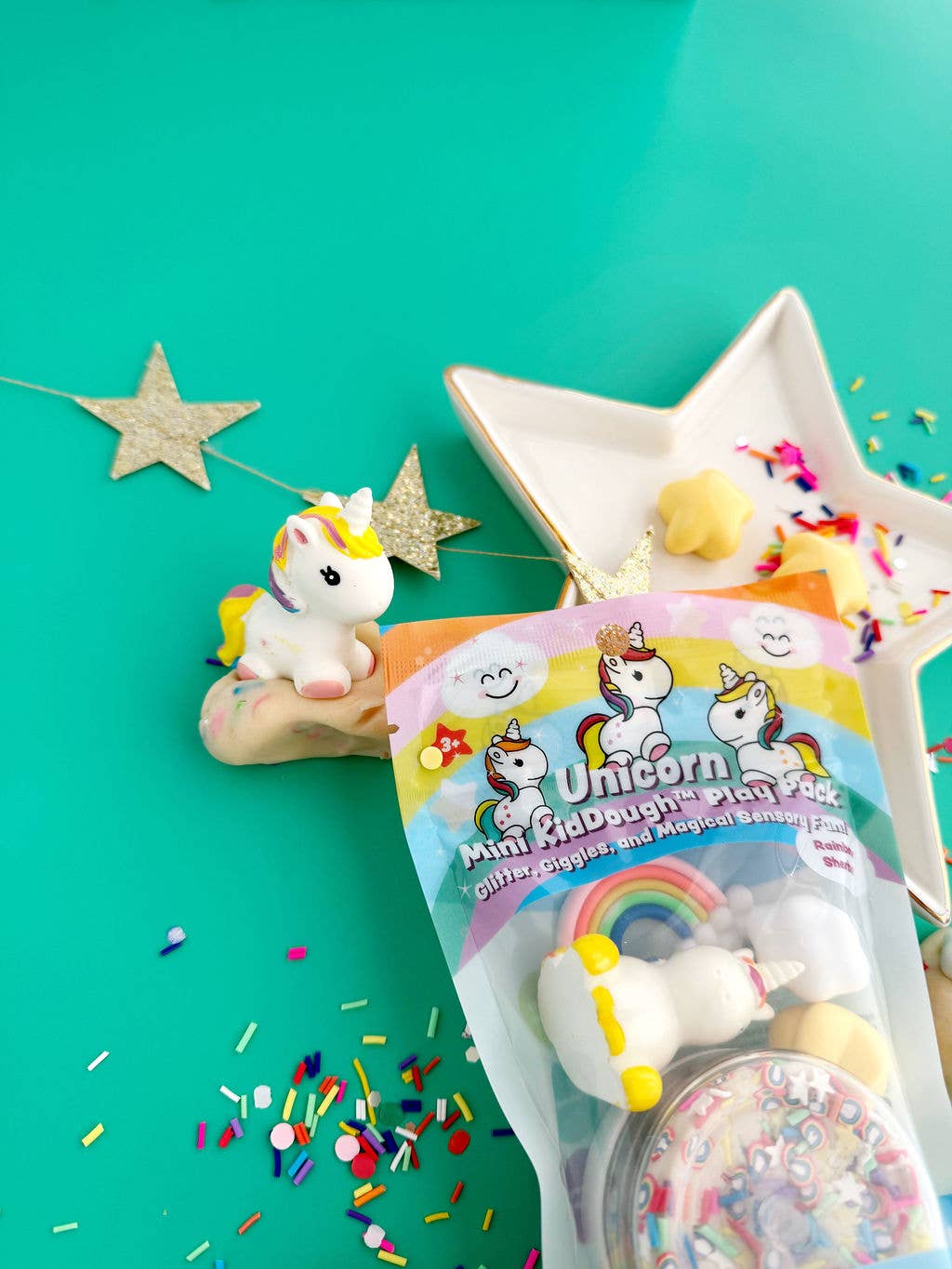 Unicorn-themed play dough  set
