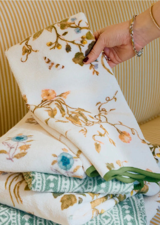 Leah O'Connell x Weezie Floral Scallop Hand Towels (pair) - Magnolia