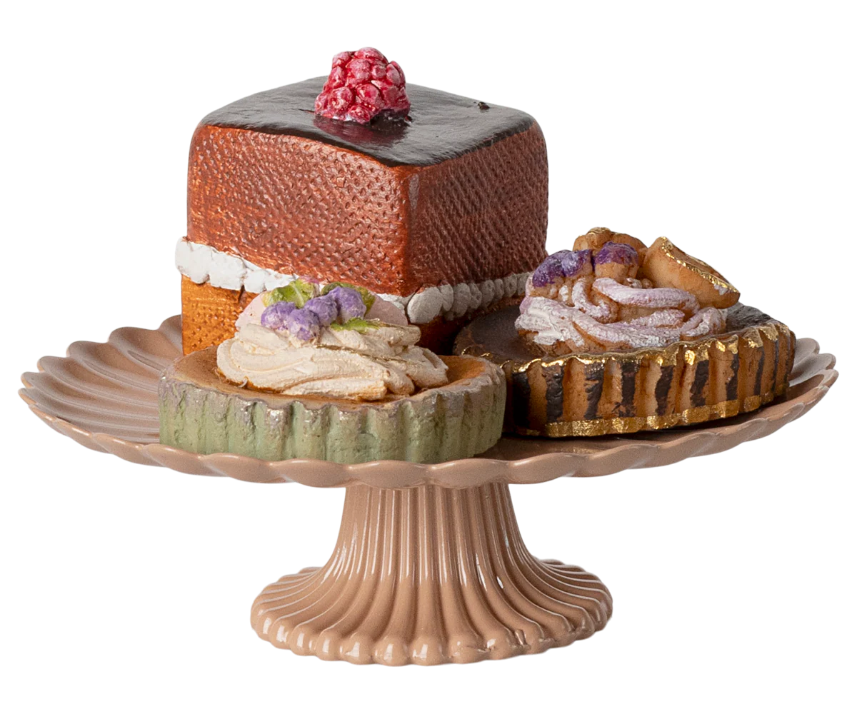 Decorative cake stand with miniature cakes for maileg mouse