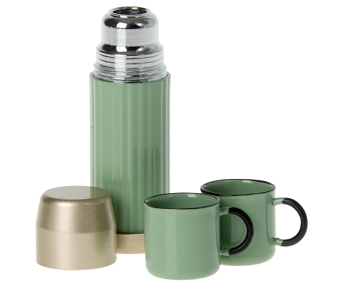 Green thermos with two matching mugs for maileg mouse